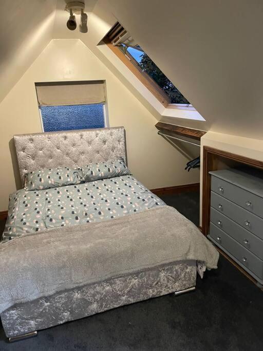 3 Double Bedroomed Flat, Acton. London, Uk Extérieur photo